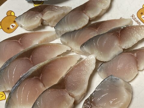 釣った鯖でシメサバ(きずし)